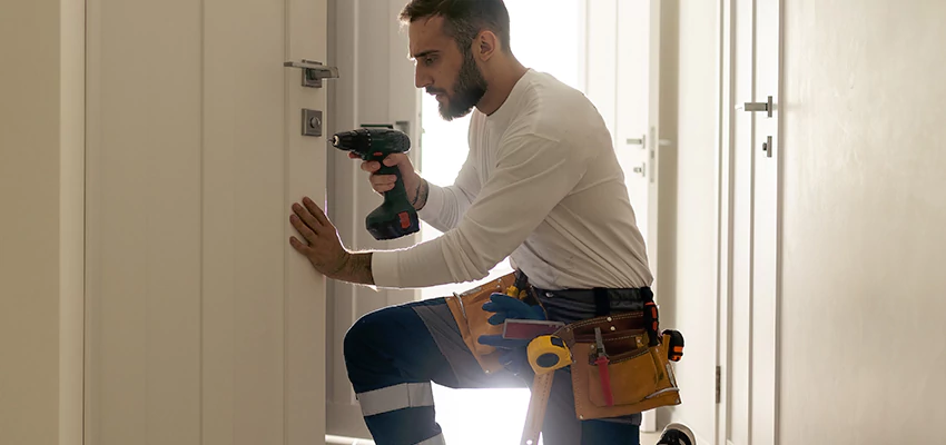 Mailbox Lock Installation Expert in East Pasadena, California