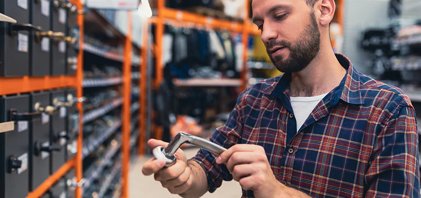 Locksmith For Retail Stores Lockout Services in East Pasadena, California