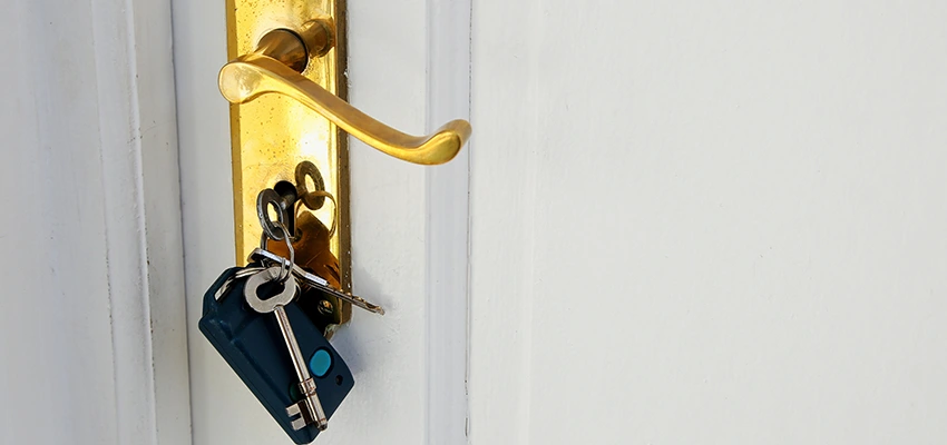 Broken Door Key Extraction in East Pasadena, CA