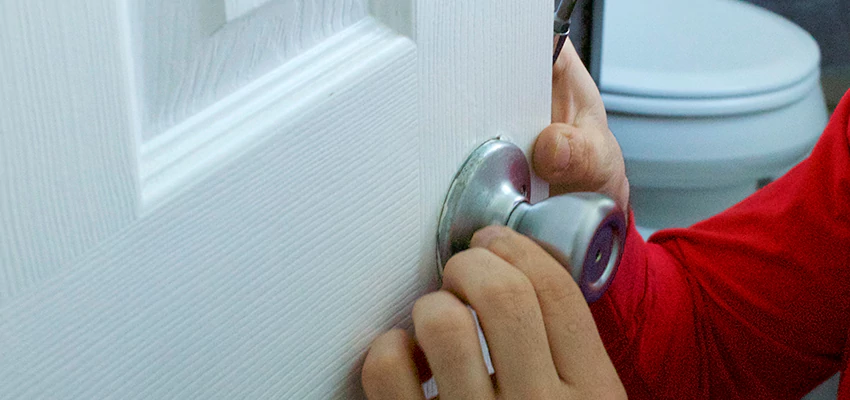 Vintage Door Knob Replacement in East Pasadena, CA